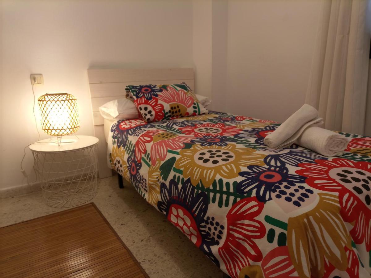 Apartamento playa de Levante La Línea de la Concepción Exterior foto